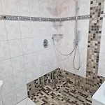 Einzelzimmer In Ruhiger Lage --- Check-in Mit Schluesselkasten *