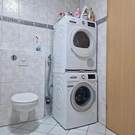 Einzelzimmer In Ruhiger Lage --- Check-in Mit Schluesselkasten