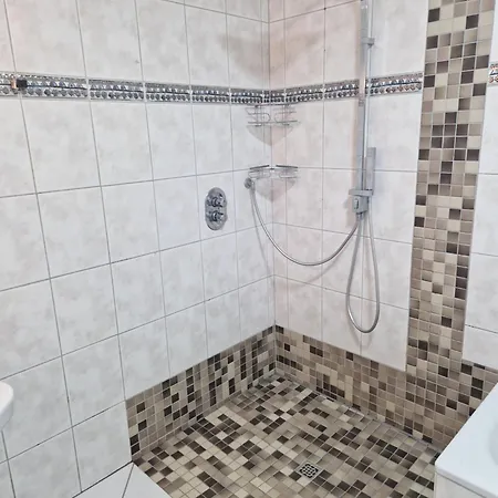 Einzelzimmer In Ruhiger Lage --- Check-in Mit Schluesselkasten *