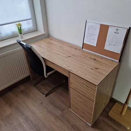 Einzelzimmer In Ruhiger Lage --- Check-in Mit Schlüsselkasten