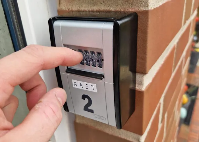 Privatunterkunft Einzelzimmer In Ruhiger Lage --- Check-in Mit Schlüsselkasten