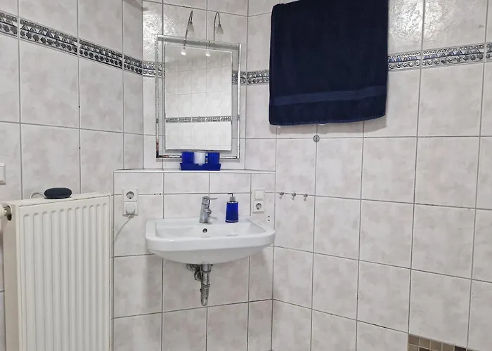 Privatunterkunft Einzelzimmer In Ruhiger Lage --- Check-in Mit Schlüsselkasten